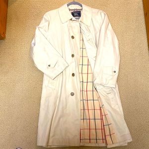 BURBERRY vintage trench coat
